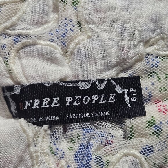 Free People Soft Cream Floral Tunic Top S Cottagecore Peplum Boho Chic Romantic - Picture 10 of 11